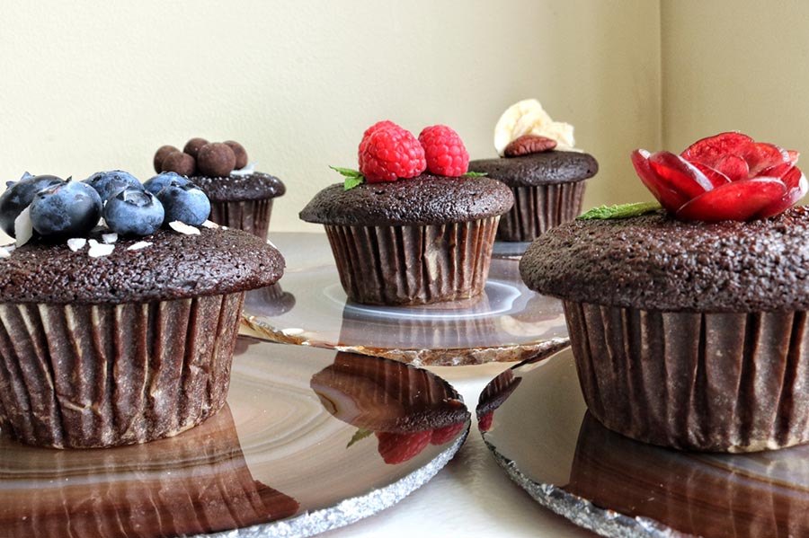 Assortment of cupcakes ( Blueberries, Cherry, Raspberry, Chocolate Hazelnut, Banana and Pecan)